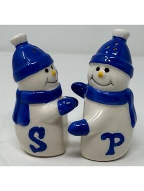 Ceramic Hugging Snowmen Snowpeople Blue White Salt and Pepper Shaker Set